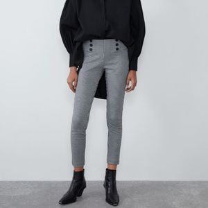 🆕NWOT🆕 Zara Buttoned Leggings